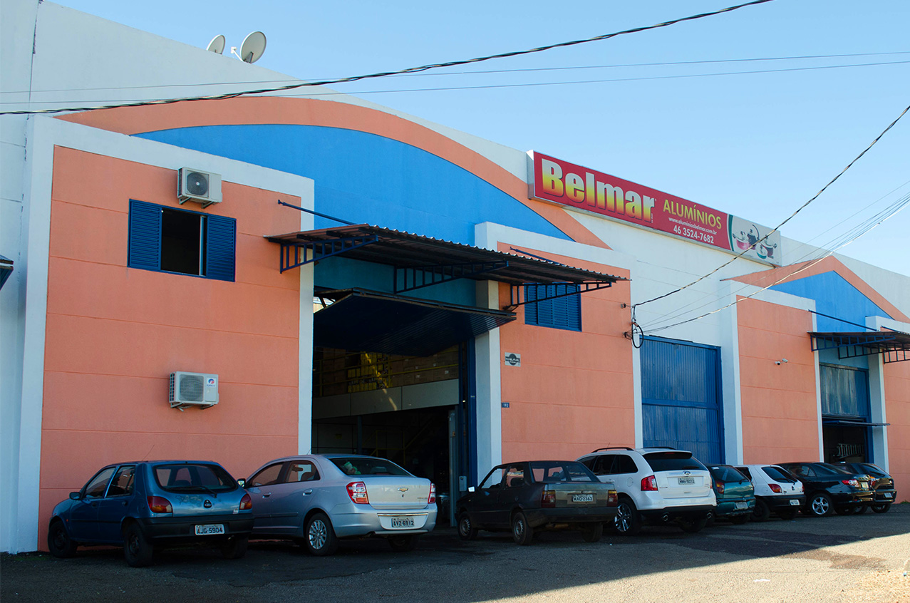 Fachada a Alumínios Belmar